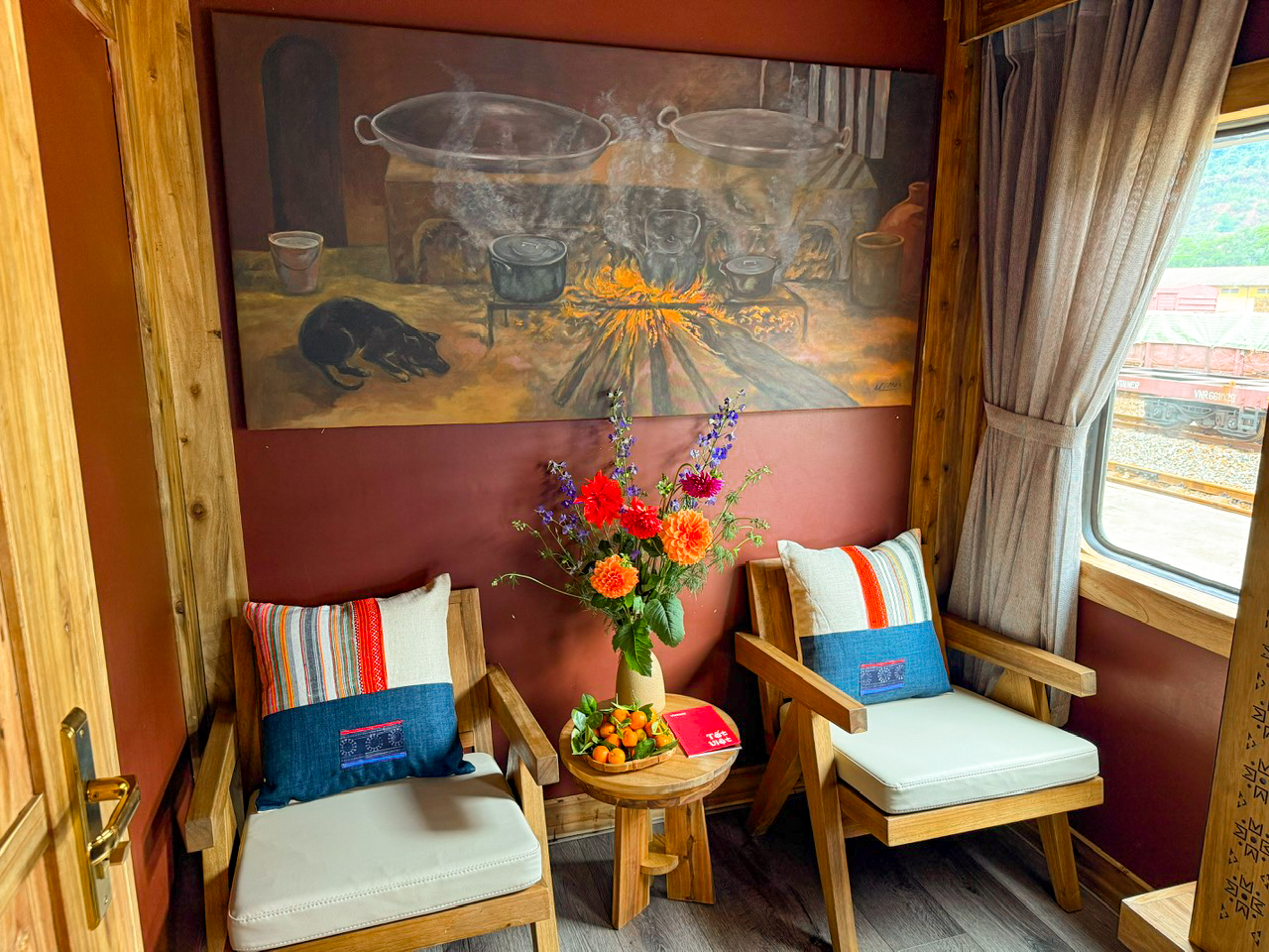 images/cabin-class/queen/attachment (3).jpeg